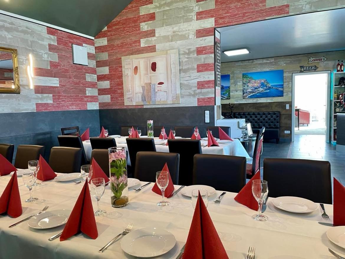 Hotel Cafe Gaestehaus Stefanie Partenstein Ngoại thất bức ảnh