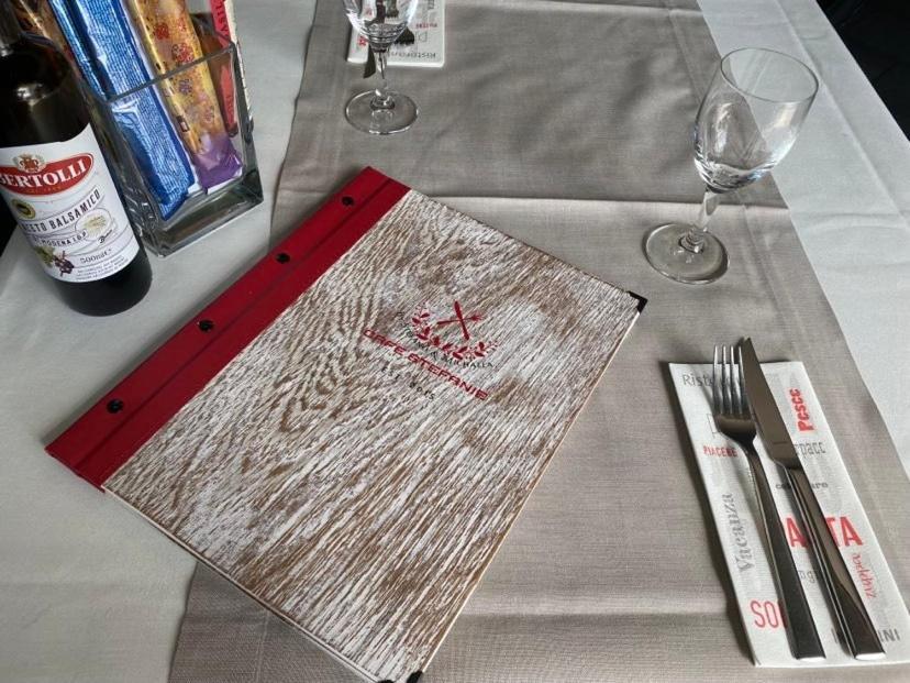 Hotel Cafe Gaestehaus Stefanie Partenstein Ngoại thất bức ảnh
