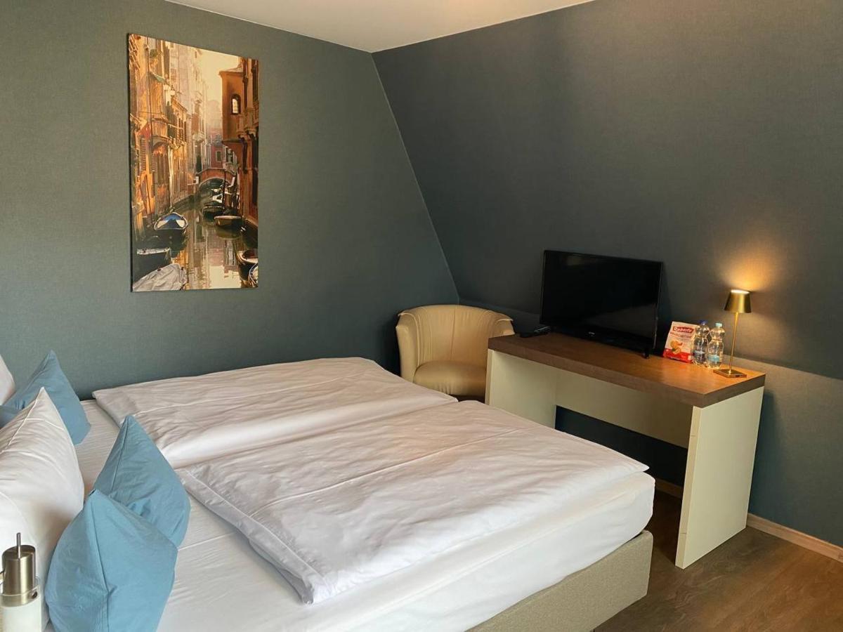 Hotel Cafe Gaestehaus Stefanie Partenstein Ngoại thất bức ảnh